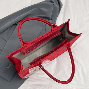 Vászon tote táska, városi egyszerűség, cipzáros nyitás, belső cipzáras zseb és telefont zseb, poliészter bélés