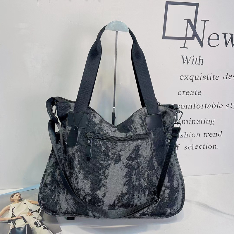 Denim Tote torba Rabbit Wolf leather – ženska torba sa zatvaračem i podstavom od poliester-pamuk