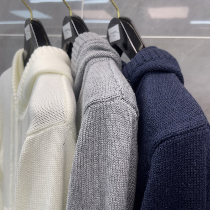 Vuneni jacquard kardigan s kapuljom i životinjskim uzorkom, slobodan kroj
