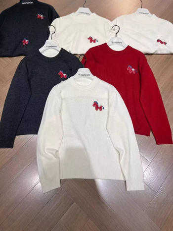 Hímzett gyapjú-kötött pulóver kerek nyakú, hosszú ujjú, vastag, állatmintás