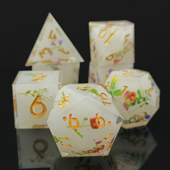 Smoljene D20 kocke s cvjetnim decalima za D&D i Cthulhu TRPG — mogućnost prilagodbe, set od 50 komada, individualno pakirane