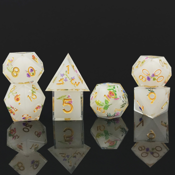 Smoljene D20 kocke s cvjetnim decalima za D&D i Cthulhu TRPG — mogućnost prilagodbe, set od 50 komada, individualno pakirane