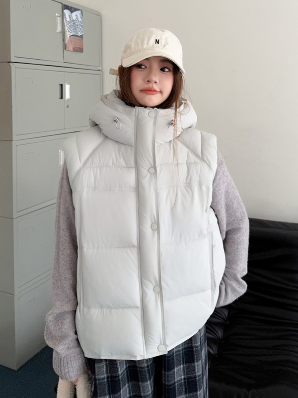 Vesta damă Harajuku călduroasă, fără mâneci, guler înalt, fermoar, lungime 50–65 cm, poliester solid cu umplutură din down cotton, iarna 2025