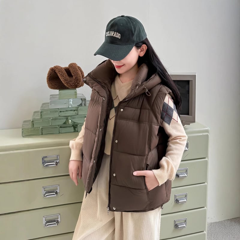 Vesta damă Harajuku călduroasă, fără mâneci, guler înalt, fermoar, lungime 50–65 cm, poliester solid cu umplutură din down cotton, iarna 2025
