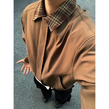 Vjetrovita jakna u korejskom stilu s ovratnikom, prednjim zatvaračem i slobodnim krojem