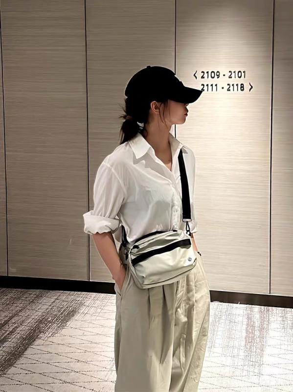 Oxford crossbody sports torba — vodootporna, unisex, street style