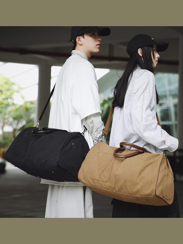Putni ruksak, lagan, minimalističan, unisex; Kapacitet: 20–35L; Materijal: Nylon; Podstava: Poliester; Značajke: prozračan, vodootporan, otporan na habanje, proširiv, smanjenje tereta