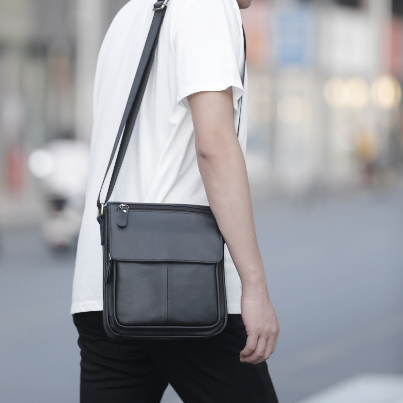 Muška crossbody torba od prave kože, prva sloja teleće kože, unutarnja tkanina poliester, jednofaredni dizajn, kompatibilna s 8-inčnim laptopom