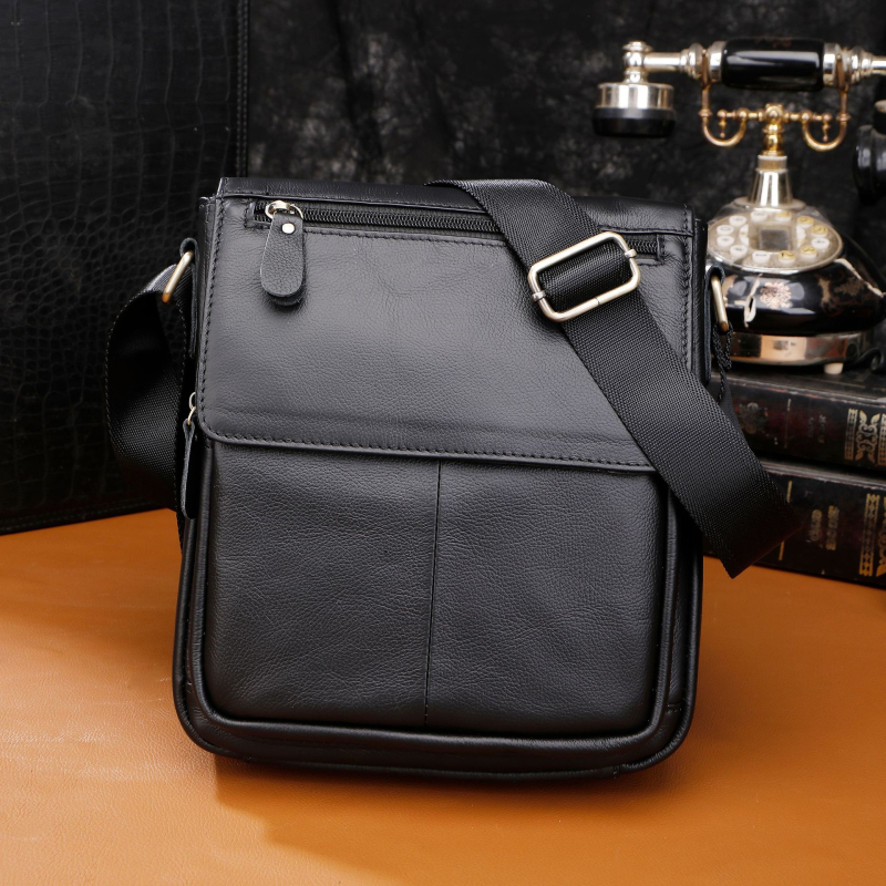 Muška crossbody torba od prave kože, prva sloja teleće kože, unutarnja tkanina poliester, jednofaredni dizajn, kompatibilna s 8-inčnim laptopom