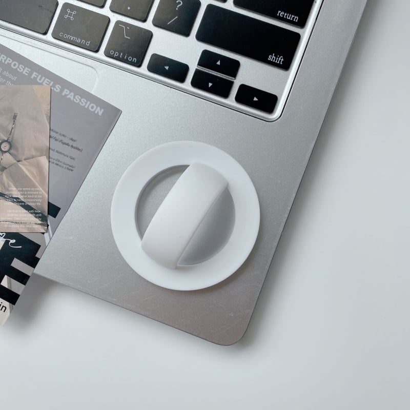 Магнитен настолен държач за телефон с пръстен – течен силикон, универсален, с възможност за персонализация