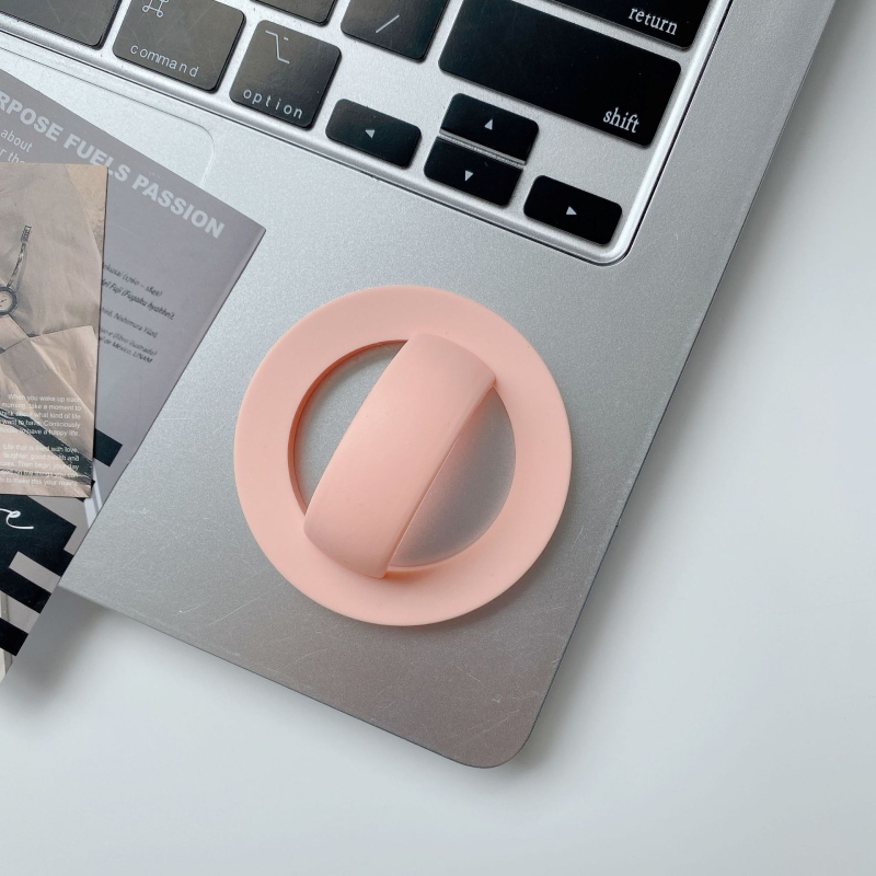 Магнитен настолен държач за телефон с пръстен – течен силикон, универсален, с възможност за персонализация