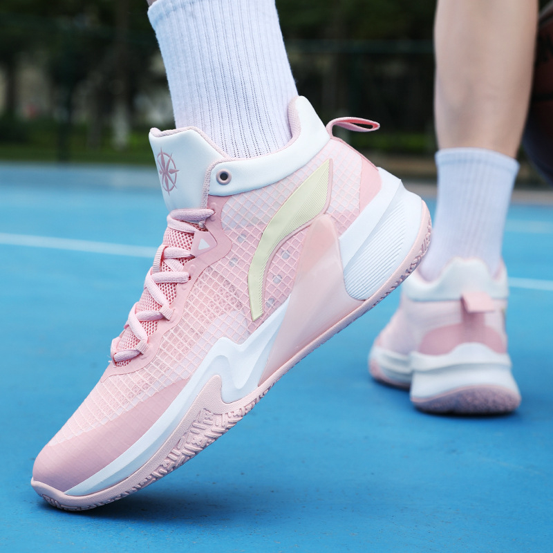 Баскетболни обувки - високи, дишаща мрежеста горна част, противохлъзгаща подметка, за мъже