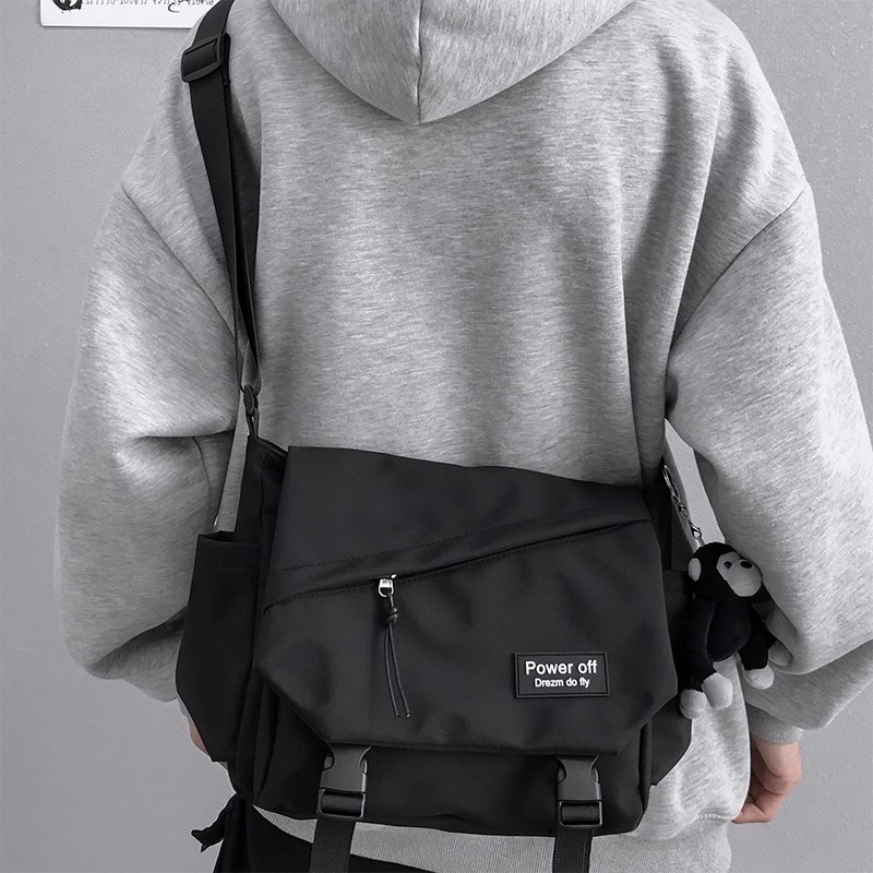 Muška crossbody torba – Oxford platno, vodootporna, ultra lagana, 12-inčni prijenosnik se uklapa, mladenački kampus stil