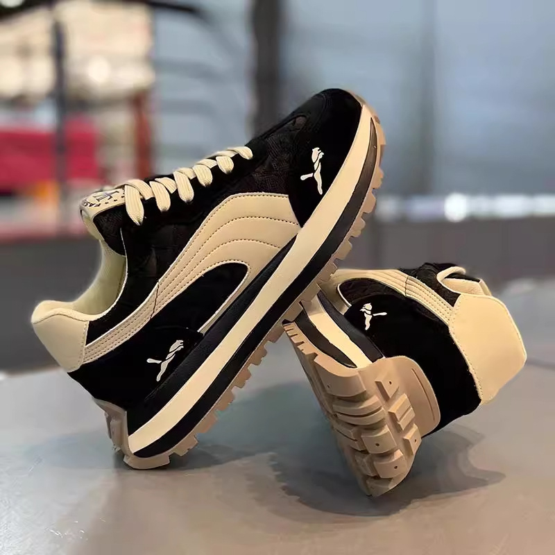 Muške tenisice tipa dad shoes — debeli potplat, protuklizna podloga, velur gornji dio, vezanje šnuraljkama