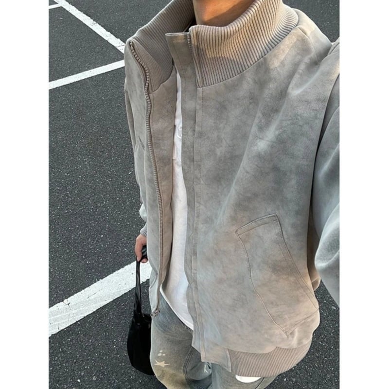 PU bőrből készült bomber dzseki tie-dye mintázattal, kapucnival, álló gallérral, cipzáras záródással, poliészter bélés