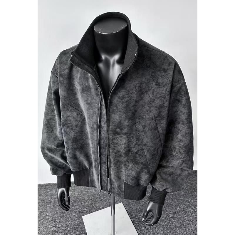 PU bőrből készült bomber dzseki tie-dye mintázattal, kapucnival, álló gallérral, cipzáras záródással, poliészter bélés