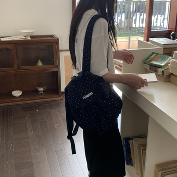 Unisex ruksak u korejskom stilu s točkastim uzorkom, lagana pamučna tkanina, džep za telefon, zatvaranje kapicom, podstava od poliestera