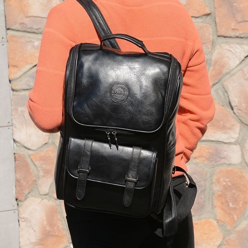 Ruksak za poslovne i putne svrhe, unisex, PU materijal, zakrivljene naramenice, podstava od poliestera