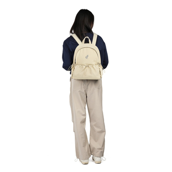 Nylon ruksak, gradski stil jednostavnosti, zatvaranje na zip, unutarnje pregrade: džep sa zipom i džep za prijenosno računalo, marka Maki bag