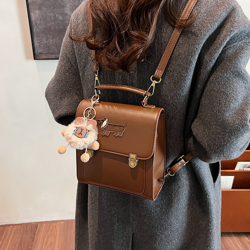 Ženski PU kožni ruksak, gradski minimalistički stil, podstava poliester, zatvaranje poklopcem