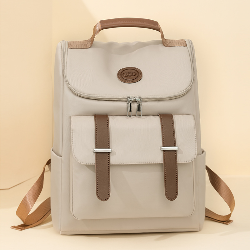 Ruksak urbano minimalističkog dizajna, Oxford tkanina, zatvaranje šnira, unutarnji laminirani džep na zip, poliester podstava, prozračan i otporan