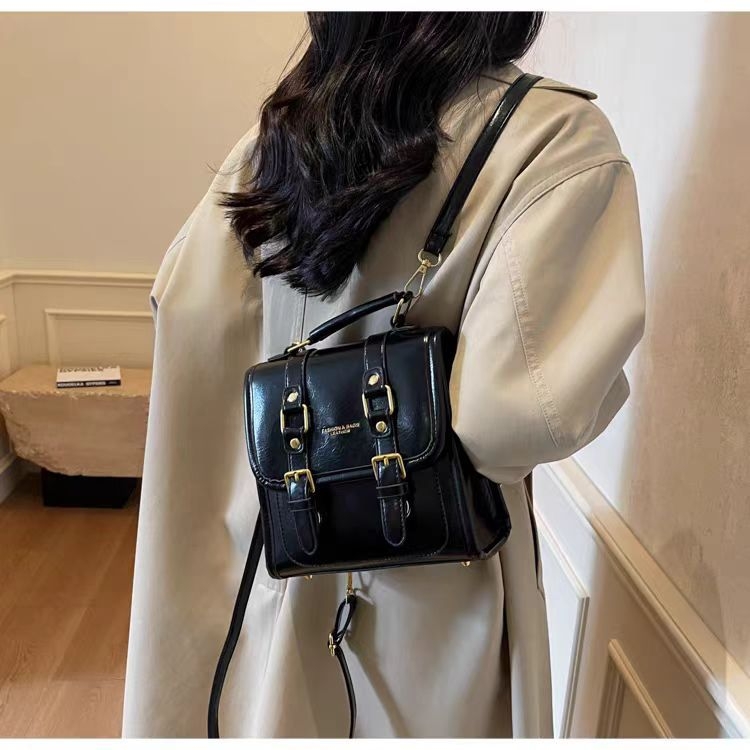 Ženska mini torba u korejskom stilu, casual retro, proljeće 2025, PU koža, lagana, zatvaranje zatvaračem, džep za mobitel, vodootporna i otporna na habanje