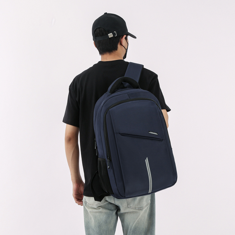 Ruksak za studente, platnena konstrukcija, kapacitet 20–35 L, stil business elitni, zakrivljene naramenice, poliester podstava