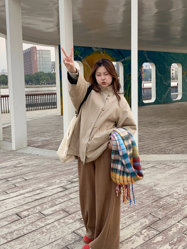 Женско палто средна дължина с яка-стойка, quilted пълнеж (Материал: памук ≥95%, Пълнеж: памук, Дължина: средна, Закопчаване: еднобортно)