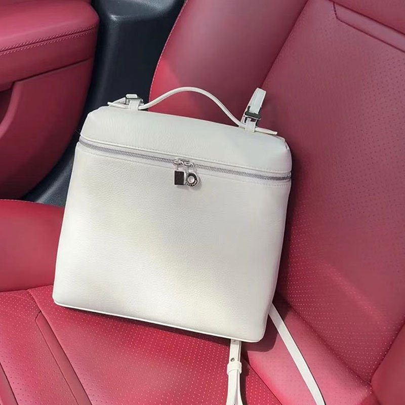 Ženski PU ruksak, street-trend stil, trodimenzionalni vanjski dizajn, zatvaranje na zip, unutarnja džep sa zipom