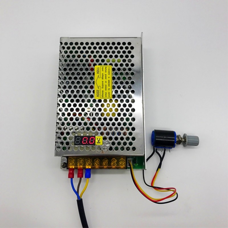 Napajanje DC s digitalnim zaslonom, PWM regulacijom, Switching tip, izlaz 0-36V do 150W, 0-6A, ulaz 110/220V, učinkovitost 85%, šum izlaza <100 mV
