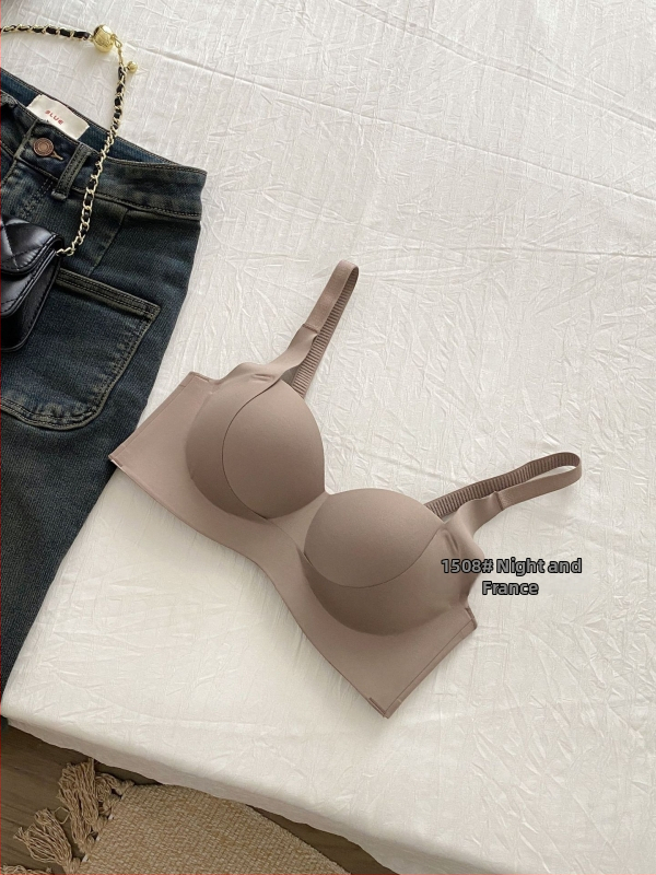Push-up podprsenka bez oceľového kruhu, palmové tvarované košíčky pre zdvíhanie, nylonová látka, podšívka 70–80%, pevné dvojité ramienka, priedušná, košíčky s tenkým horným okrajom a hrubým spodkom.