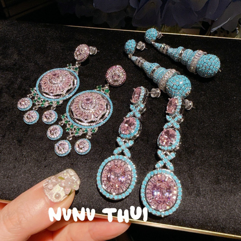 Σκουλαρίκια – Ζιρκόν σταγόνες με γεωμετρικό σχήμα, επεξεργασία ζιρκόνιο, ασημένια βύσματα στα αυτιά, στυλ παλάτι