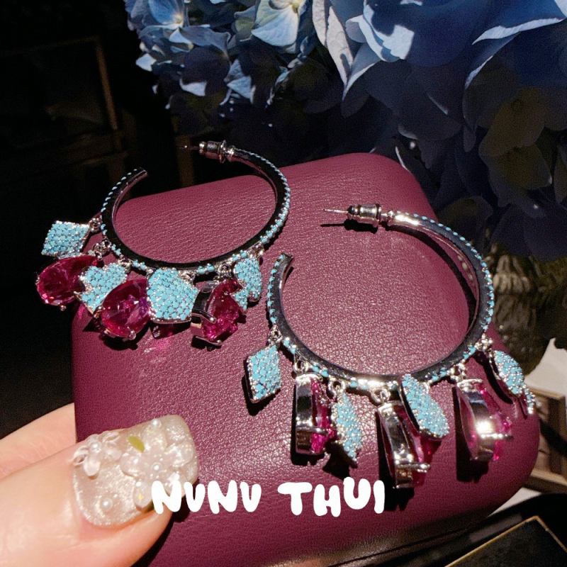 Σκουλαρίκια – Ζιρκόν σταγόνες με γεωμετρικό σχήμα, επεξεργασία ζιρκόνιο, ασημένια βύσματα στα αυτιά, στυλ παλάτι