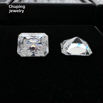 Inel Moissanit, tăietură Radiant, claritate VVS, piatră principală geometrică, bijuterii ușor luxoase