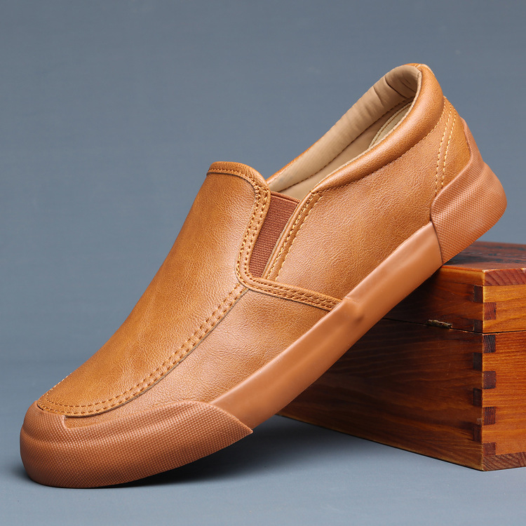 Muške casual slip-on loaferice, PU gornji dio, gumena potplat, okrugli nos, niska peta (1–3 cm), za sve sezone