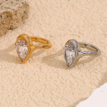 MengJIA Rozsdamentes acélból készült gyűrű 18K aranyozott bevonattal, geometriai vízcsepp forma, gyémánt, nőknek