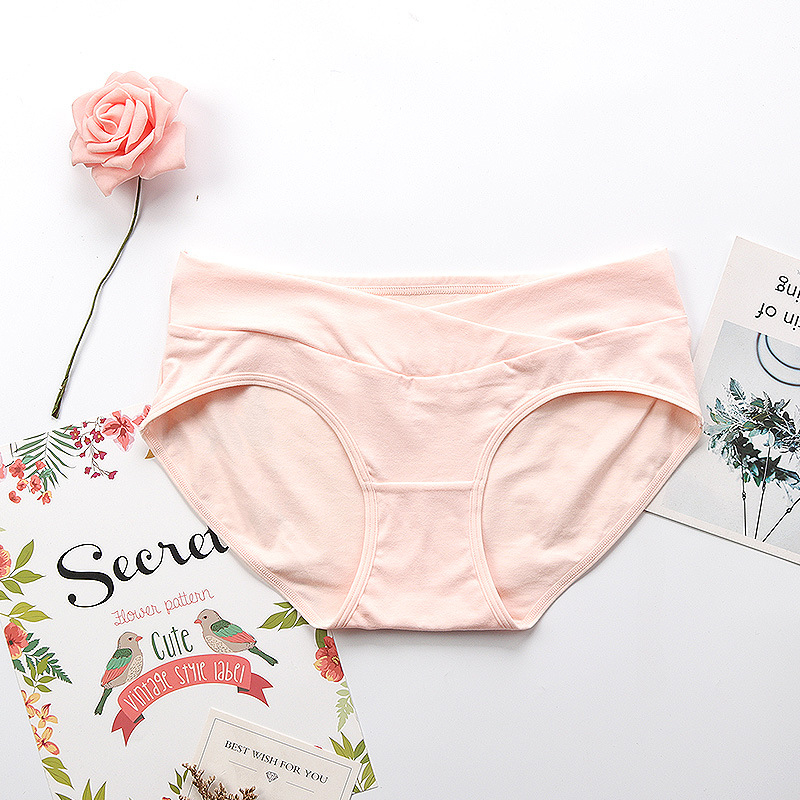 Chiloți de maternitate din bumbac, talie joasă, material 95–100% bumbac, căptușeală zonă intimă 95–100% bumbac