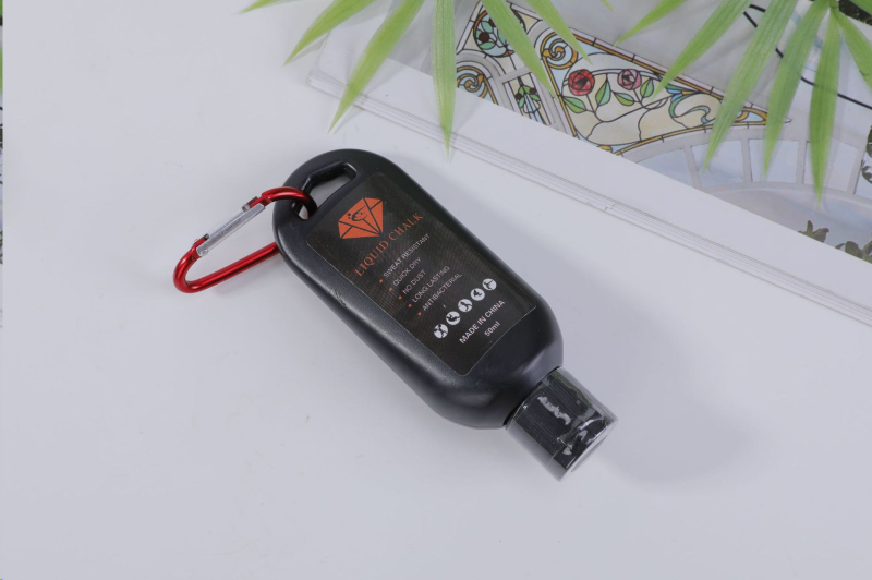 Магнезиев прах — Outstanding Sports; продуктова категория: магнезиев прах; лицензирана частна марка