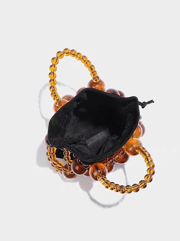 Crossbody torba s perlima, lagani luksuzni stil, pleteni dizajn, vodoravni kvadratni oblik, zatvaranje uzetom