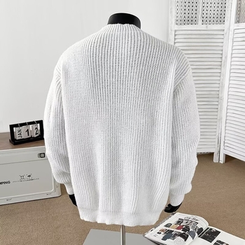 Muški džemper širokog kroja, vintage pleteni, s poluturtleneckom i nepravilnim dizajnom kopči, poliester mješavina