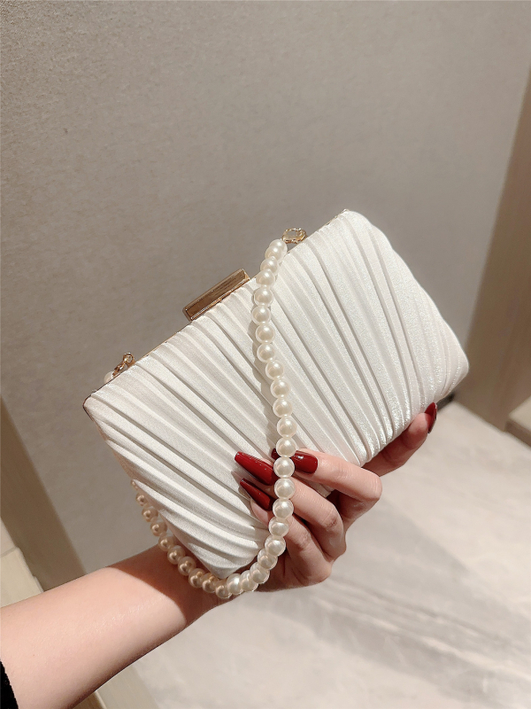 Plisirana kvadratna večernja torbica s perlovanim lancem, clutch za vjenčanja