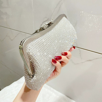 Estélyi táska-klutch, ötvözet test, poliészter bélés, Dinner bag stílus, vízszintes négyszögletes forma, zárómechanizmus