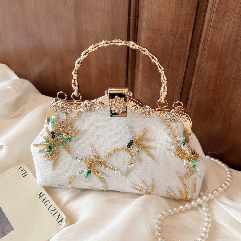 Torba u obliku školjke s beaded izvezom i kristalima — novi kineski stil, čipkasti materijal, večernja crossbody torba, unutarnji džep sa zatvaračem i džep za telefon, zaključavanje na bravu, izlazi 2025. Jesen