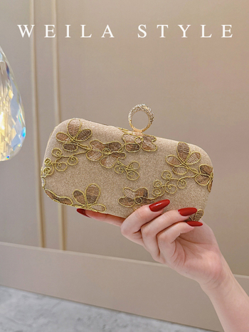 Női clutch táska, kis négyzet alakú, zárómechanizmus, anyag Greet, az új nemzeti trendben