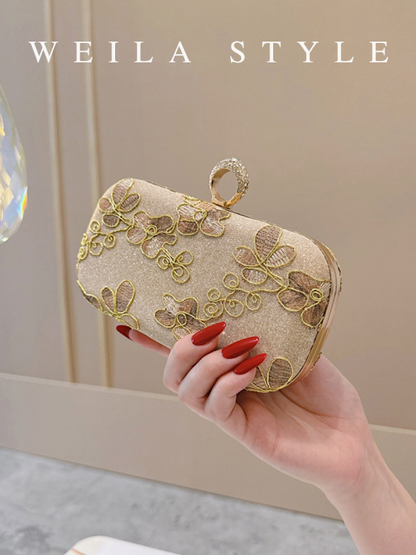 Női clutch táska, kis négyzet alakú, zárómechanizmus, anyag Greet, az új nemzeti trendben