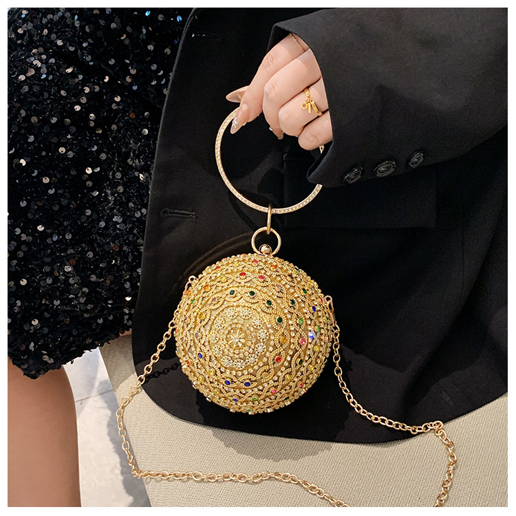 Kerek formájú akril estélyi táska telefontokkal, kemény vázzal, zárható zármechanizmussal