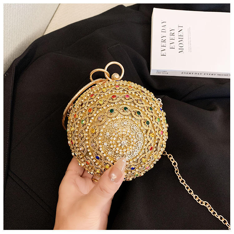 Kerek formájú akril estélyi táska telefontokkal, kemény vázzal, zárható zármechanizmussal