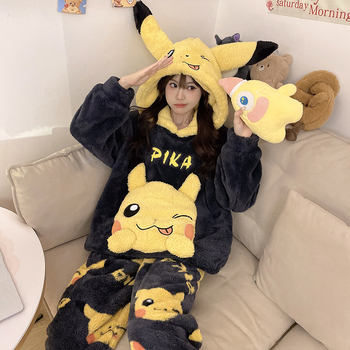 Crayon Shin-Chan női pizsama, plüss anyag, vastagított, 251-300 g/m², gallér nélküli, hosszú ujjú, hosszú nadrág