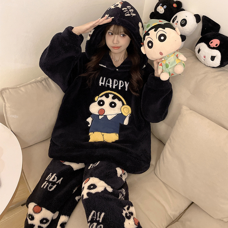 Crayon Shin-Chan női pizsama, plüss anyag, vastagított, 251-300 g/m², gallér nélküli, hosszú ujjú, hosszú nadrág