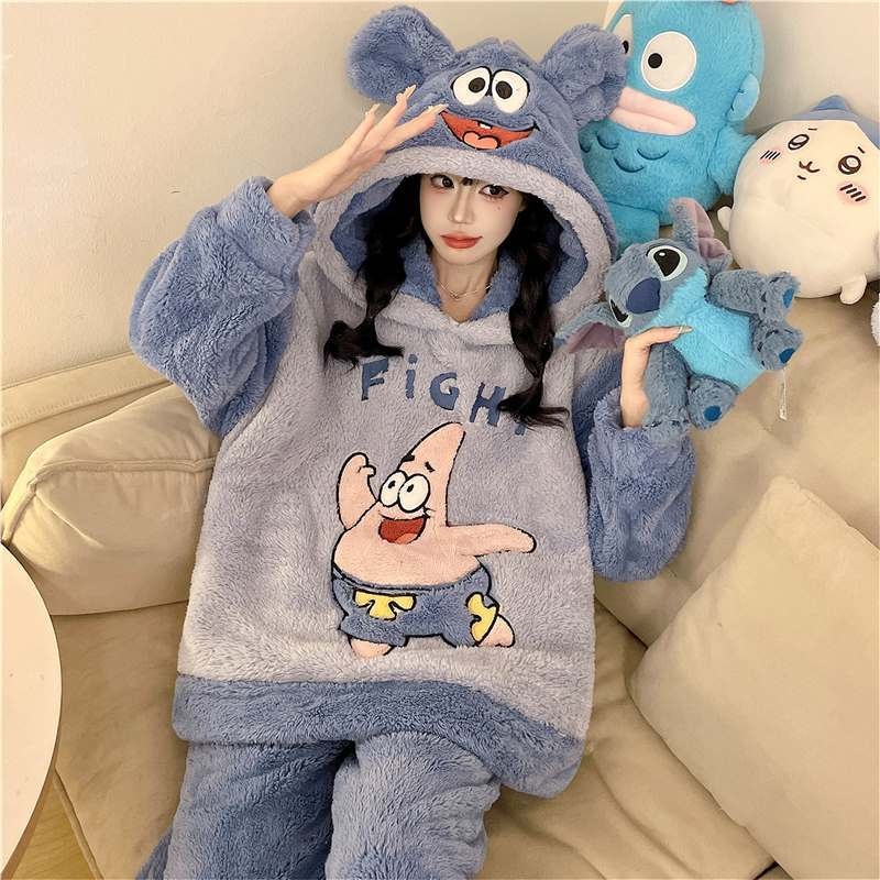 Crayon Shin-Chan női pizsama, plüss anyag, vastagított, 251-300 g/m², gallér nélküli, hosszú ujjú, hosszú nadrág